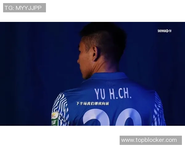 足球胖大叔的传奇人生与绿茵场上的幽默故事